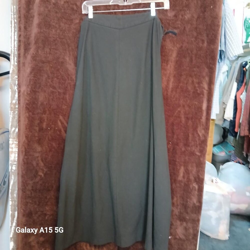 Old Navy black maxi skirt (12)